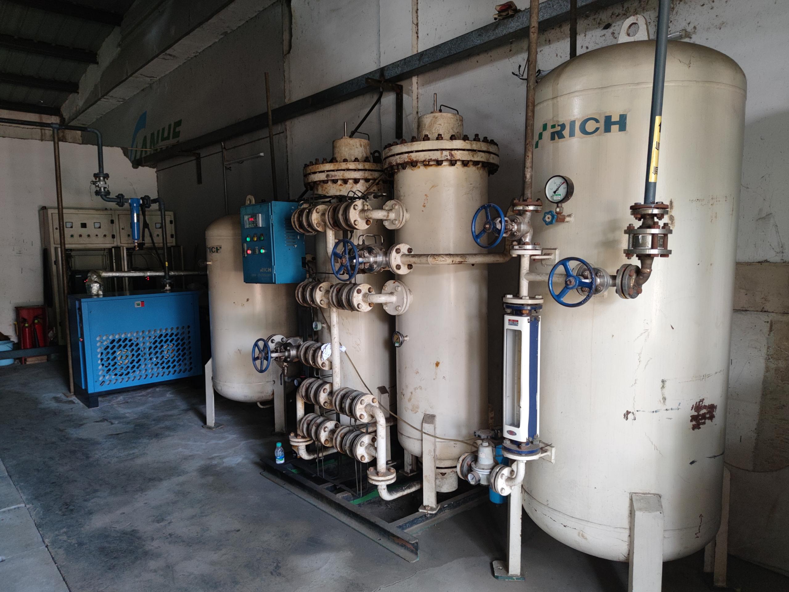 瑞氣制氮機(jī)穩(wěn)定運行18年，醫(yī)藥化工生產(chǎn)加速器